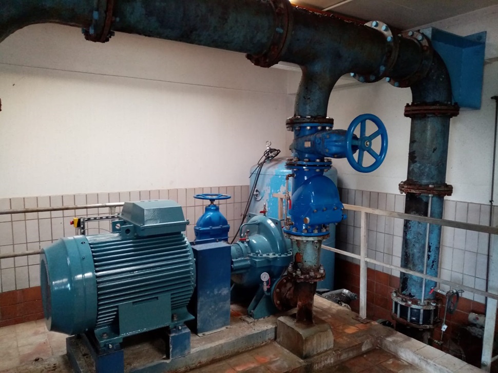 Pump with AVK pressure management device for cutting 90 percent of energy usage