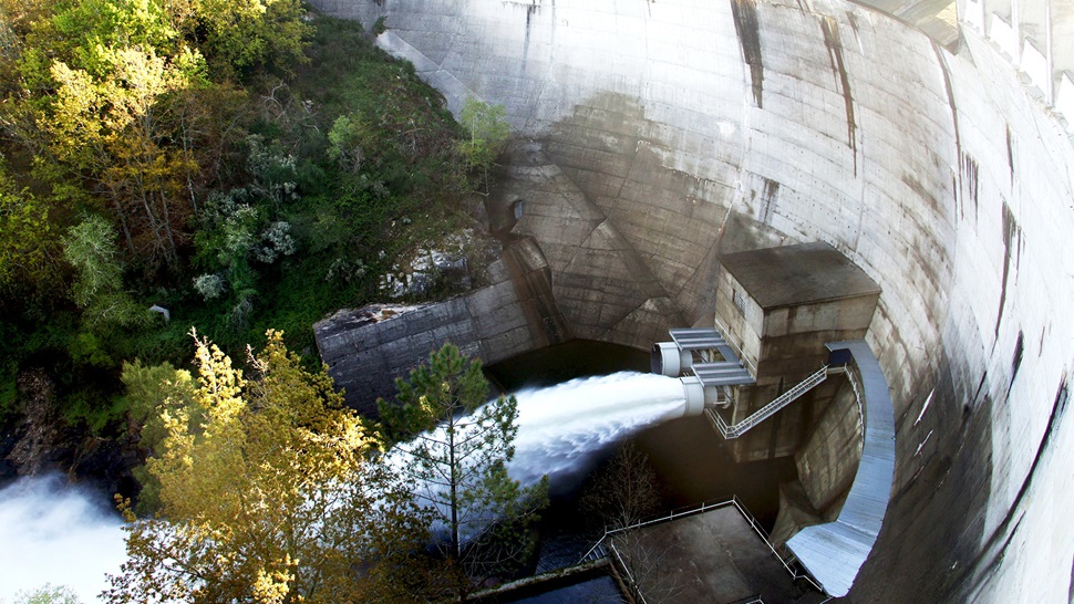 Water flowing from the Mulungushi Power Station with the new Orbinox fixed cone valve installed