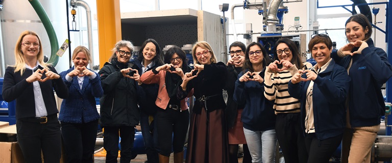 Women working at ACMO