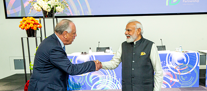 Niels Aage Kjaer, CEO of the AVK Group, meets with India's president Narendra Modi